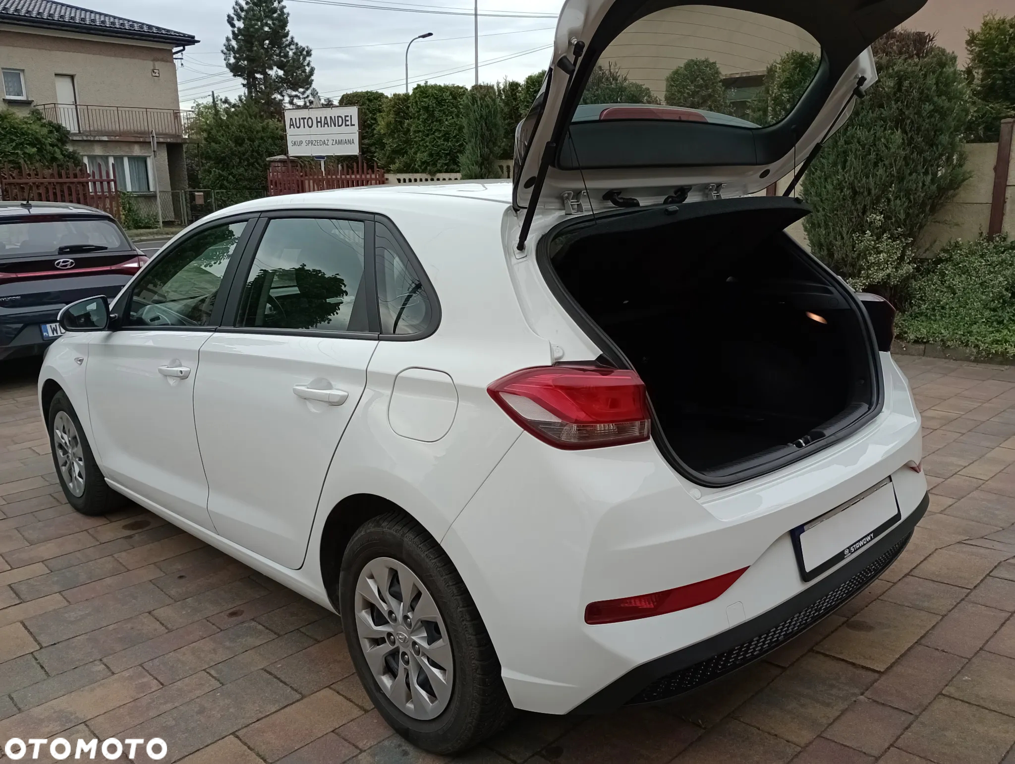 Hyundai i30 1.5 DPI Classic + - 8