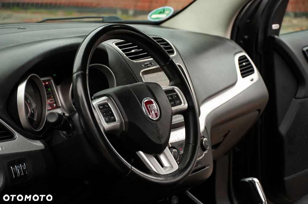 Fiat Freemont 2.0 Multijet 16V DPF Automatik Allrad Black Code - 22