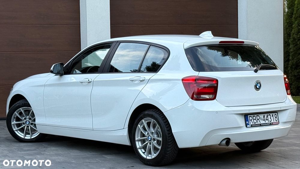 BMW Seria 1 116d Sport Line - 2