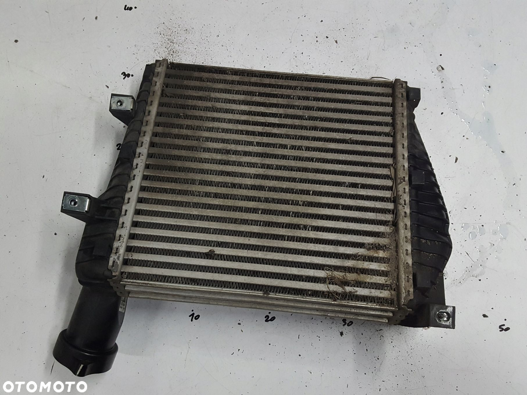 VW TOUAREG II 7P 10-13r 3.0 TDI CHŁODNICA POWIETRZA INTERCOOLER LEWA - 2