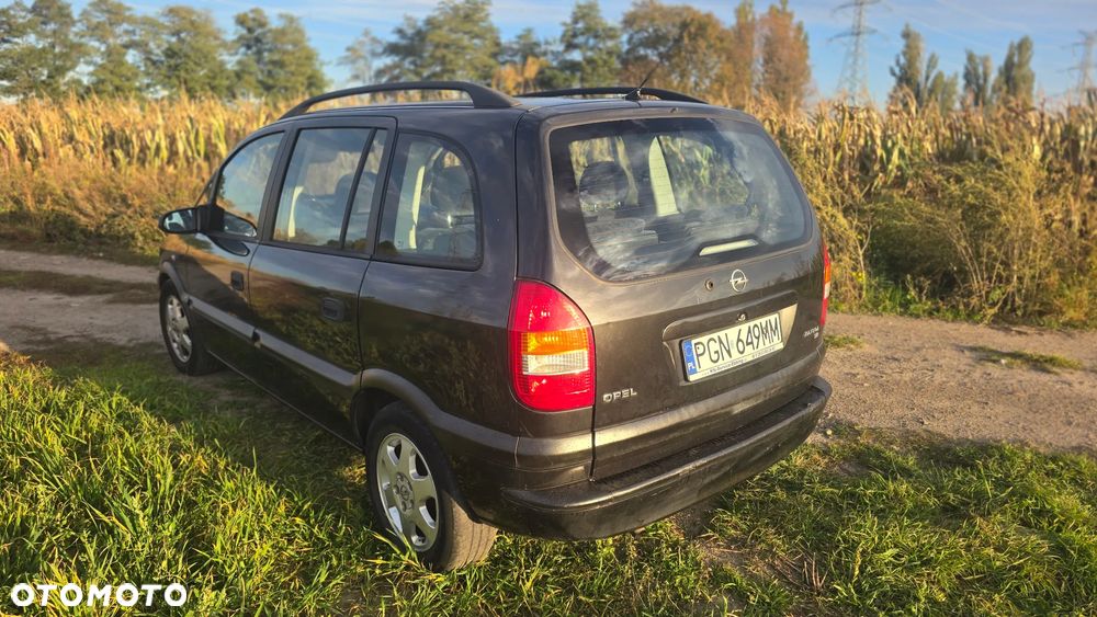 Opel Zafira 2000 photo 4
