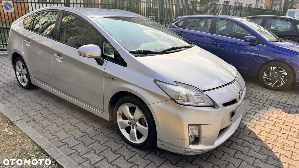Toyota Prius 1.8 HSD Sol - 3