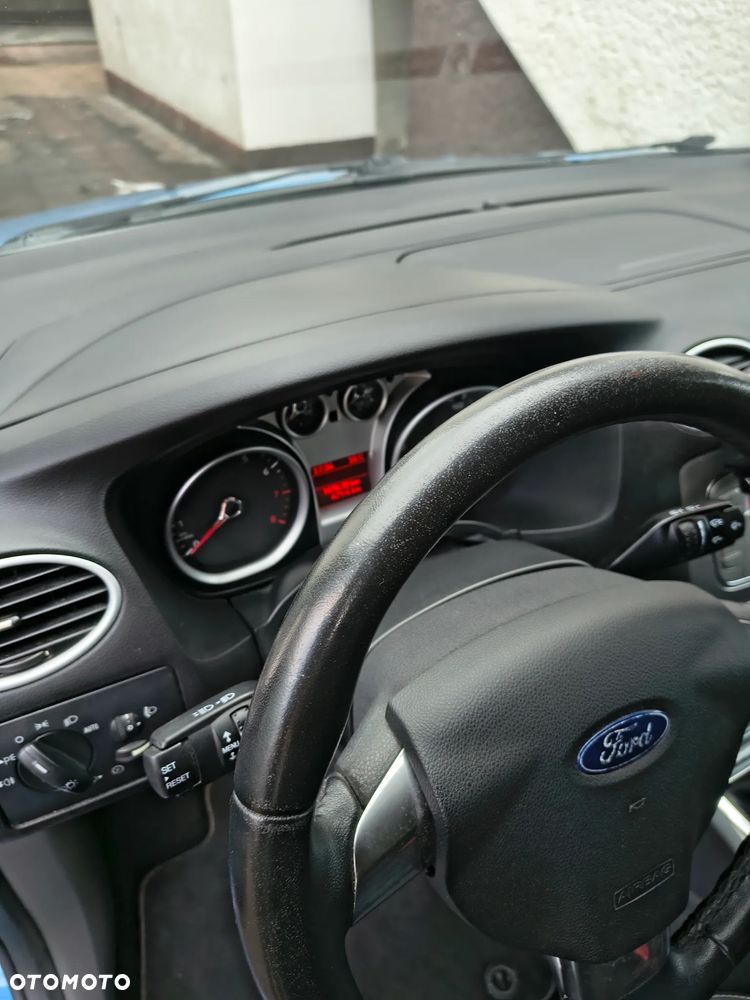 Ford Focus 1.8 FF Gold X - 8