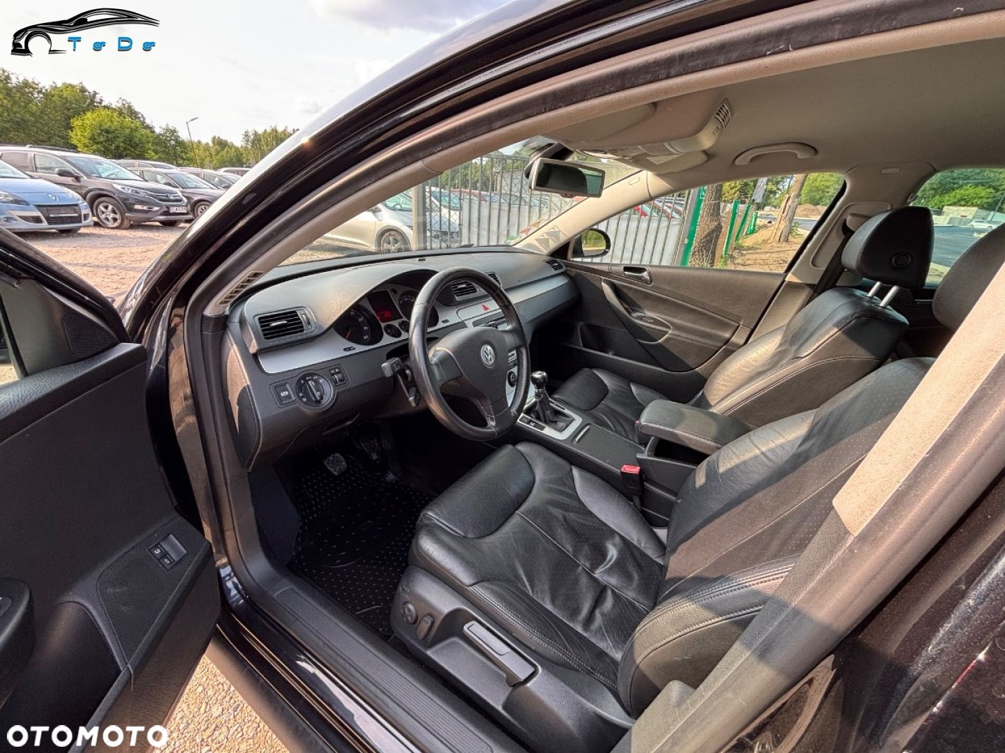 Volkswagen Passat 1.6 Comfortline - 13