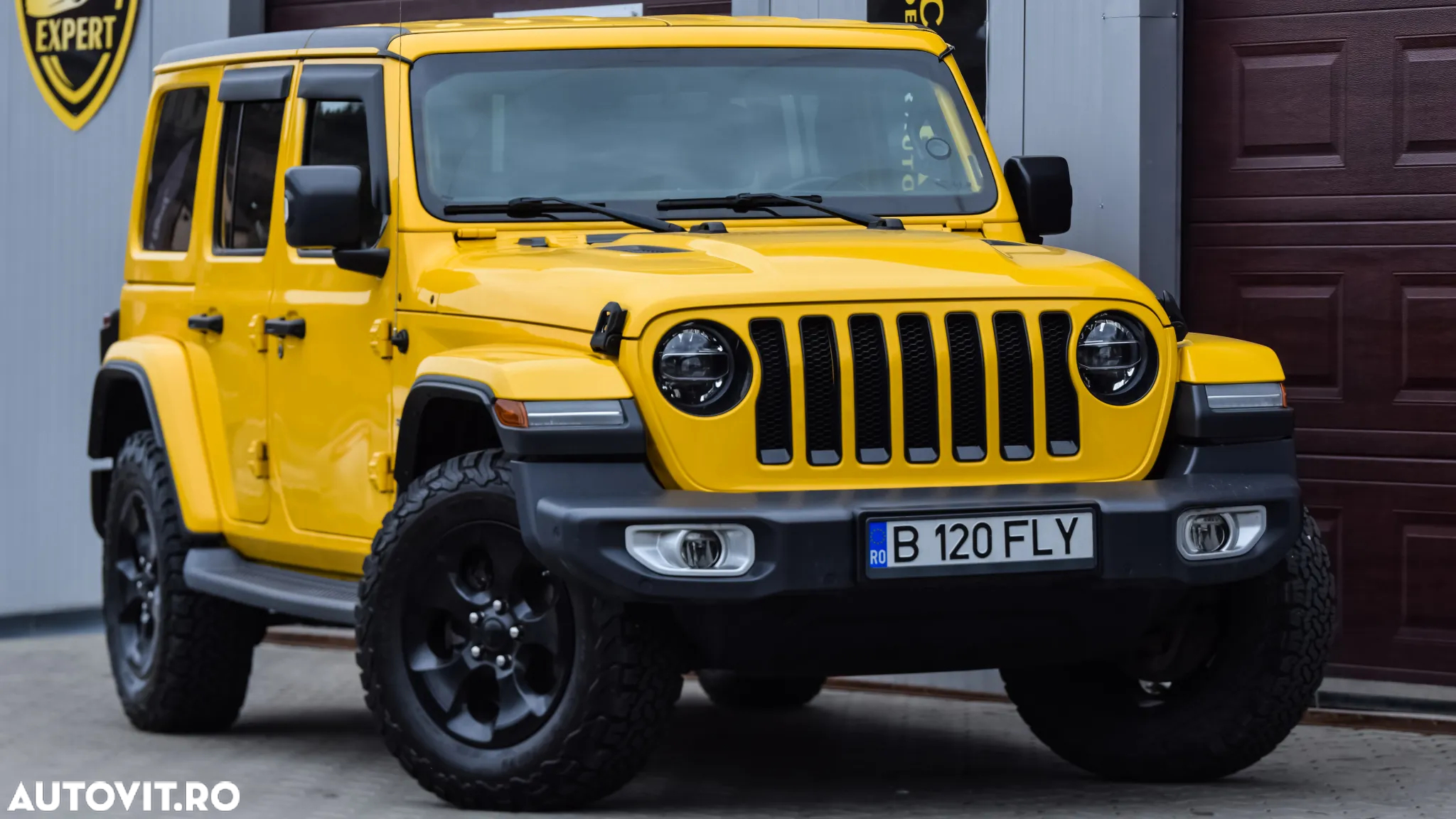 Jeep Wrangler Unlimited 2.0 Turbo AT8 Sahara - 2