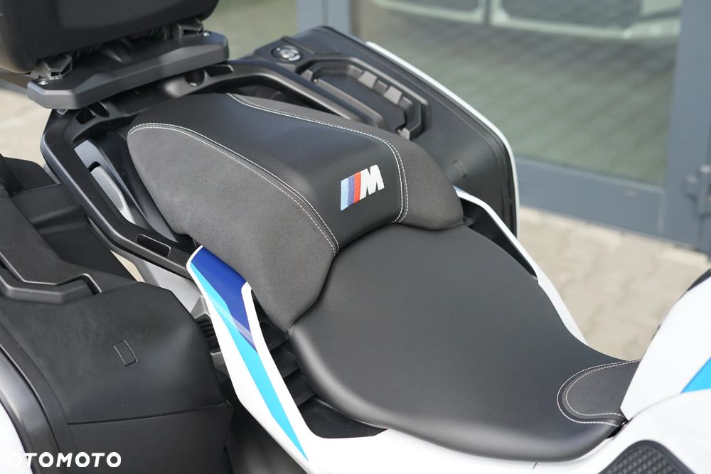 BMW S - 18