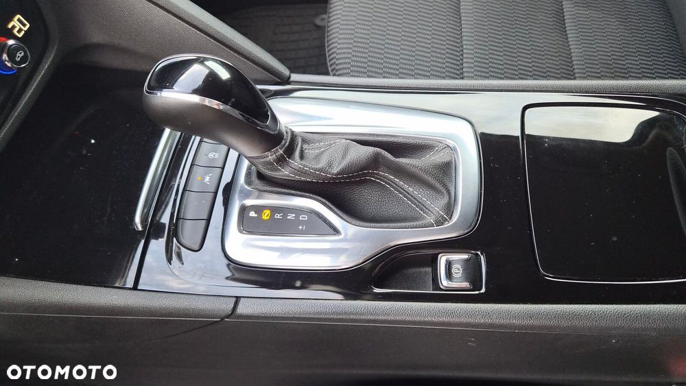 Opel Insignia - 30
