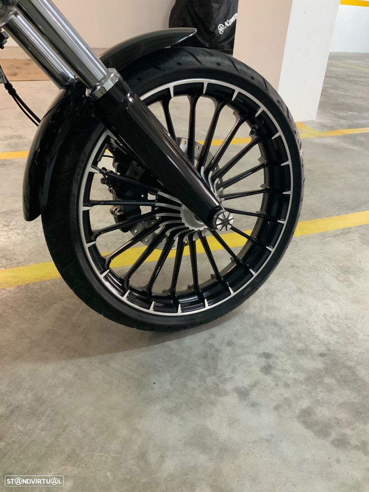 Harley-Davidson Breakout - 4