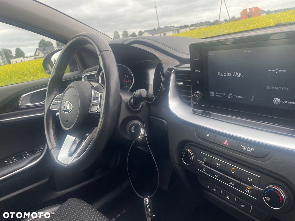 Kia XCeed - 20