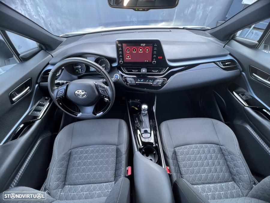 Toyota C-HR 2.0 Hybrid Square Collection - 22
