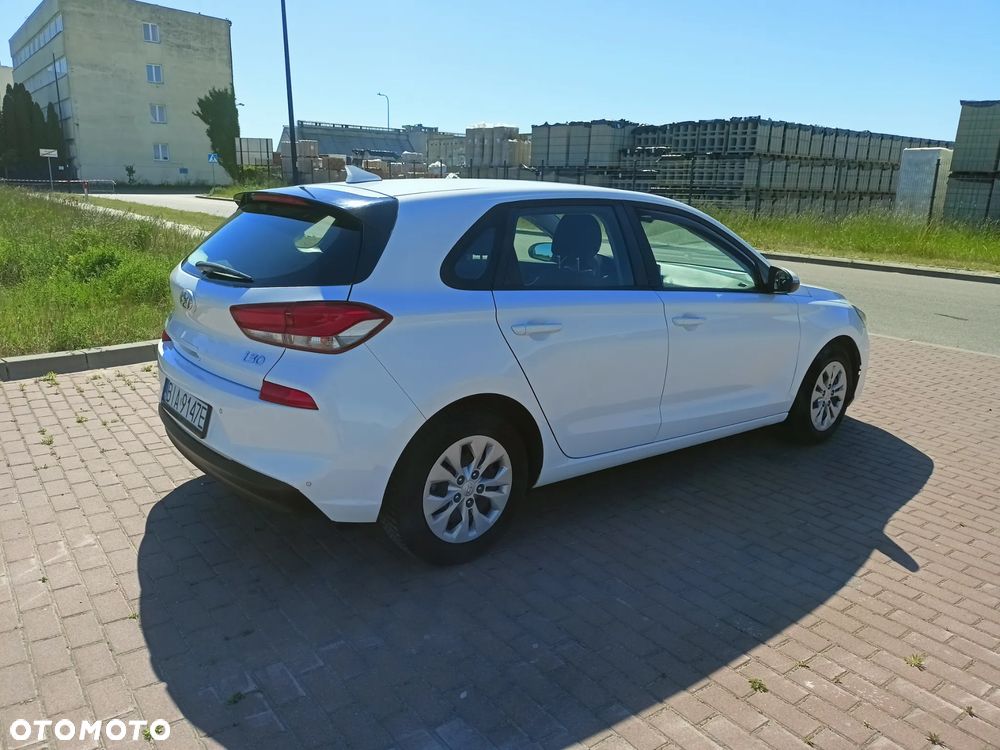 Hyundai i30 1.4 Trend - 4