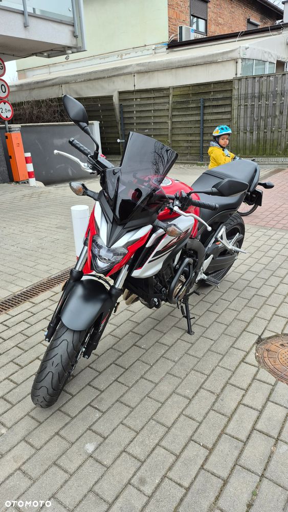 Honda CBF - 3
