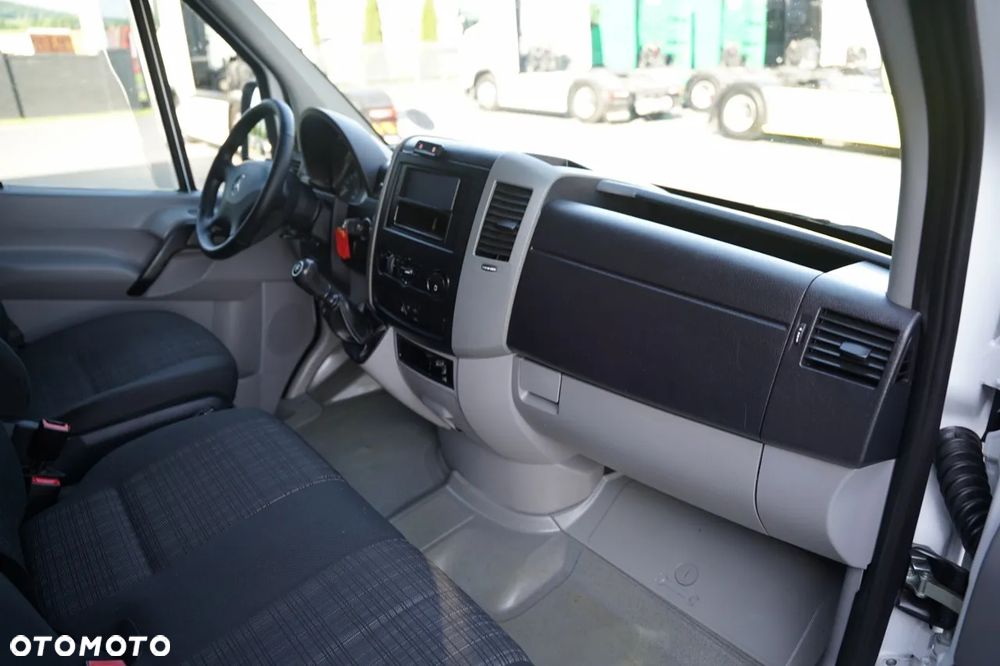 Mercedes-Benz SPRINTER 310 CDI / BRYGADÓWKA  7 MIEJSC / MANUAL / BLASZAK / FURGON - 34