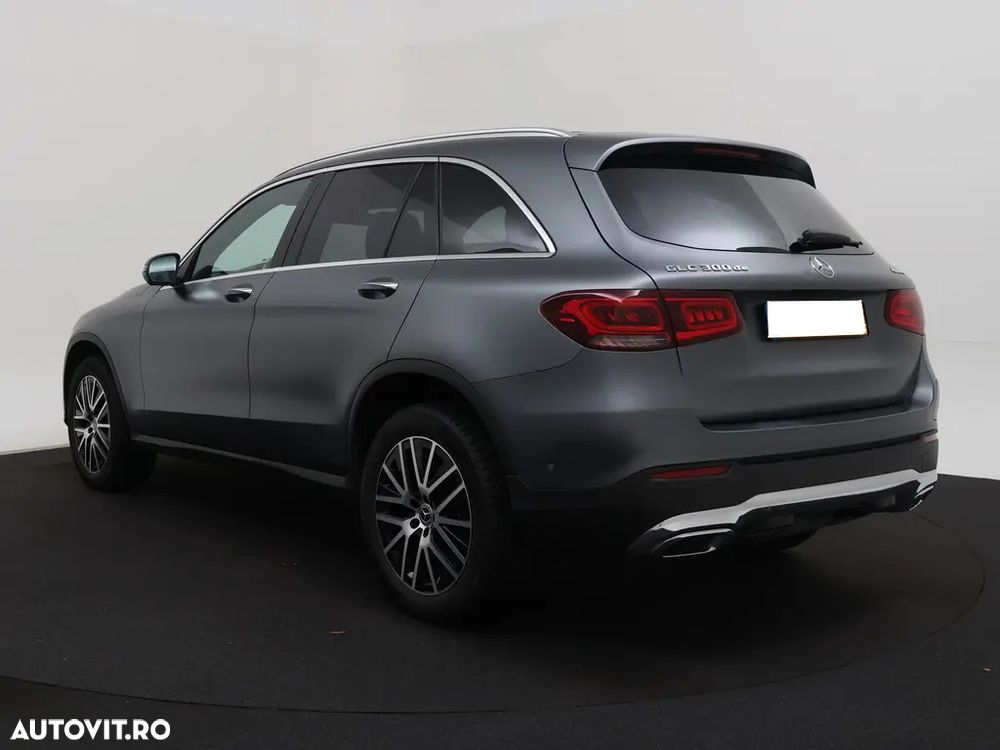Mercedes-Benz GLC 300 de 4MATIC - 4