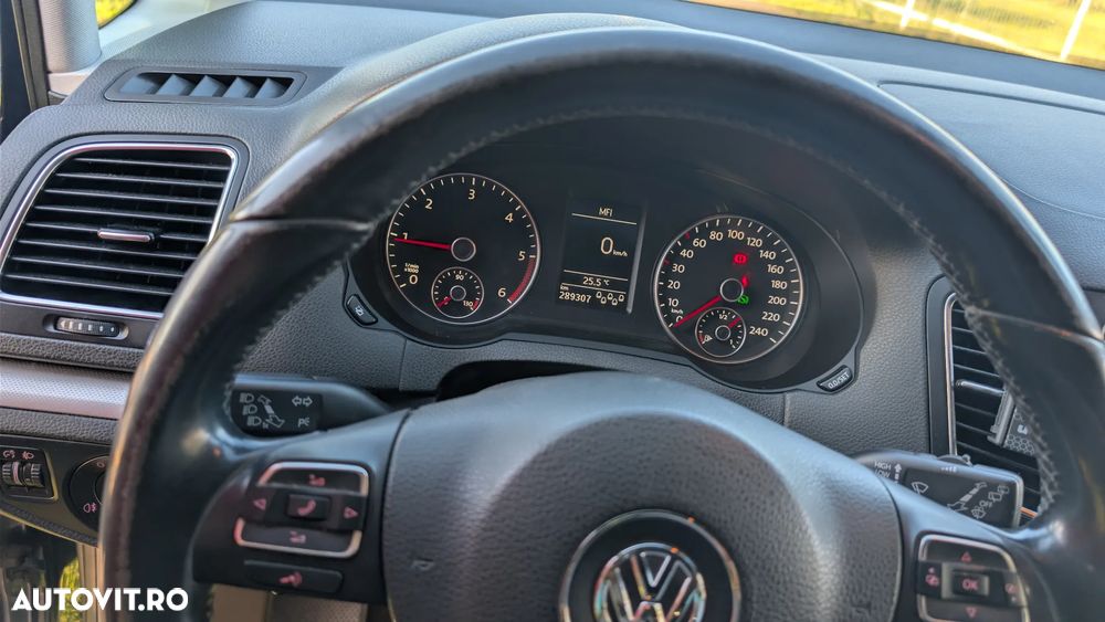 Volkswagen Sharan 2.0 TDI DSG BlueMotion Technology Highline - 18