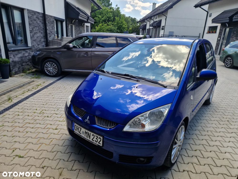 Mitsubishi Colt - 10