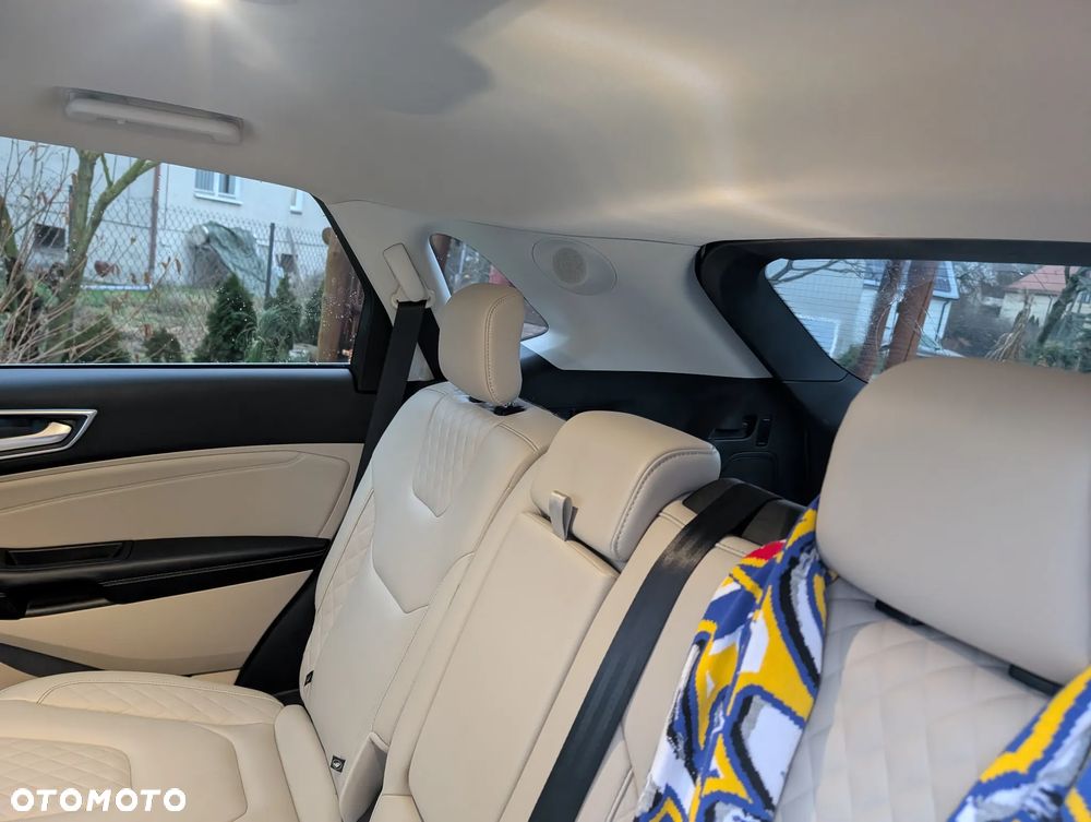 Ford Edge 2.0 EcoBlue Bi-Turbo 4x4 Titanium - 22