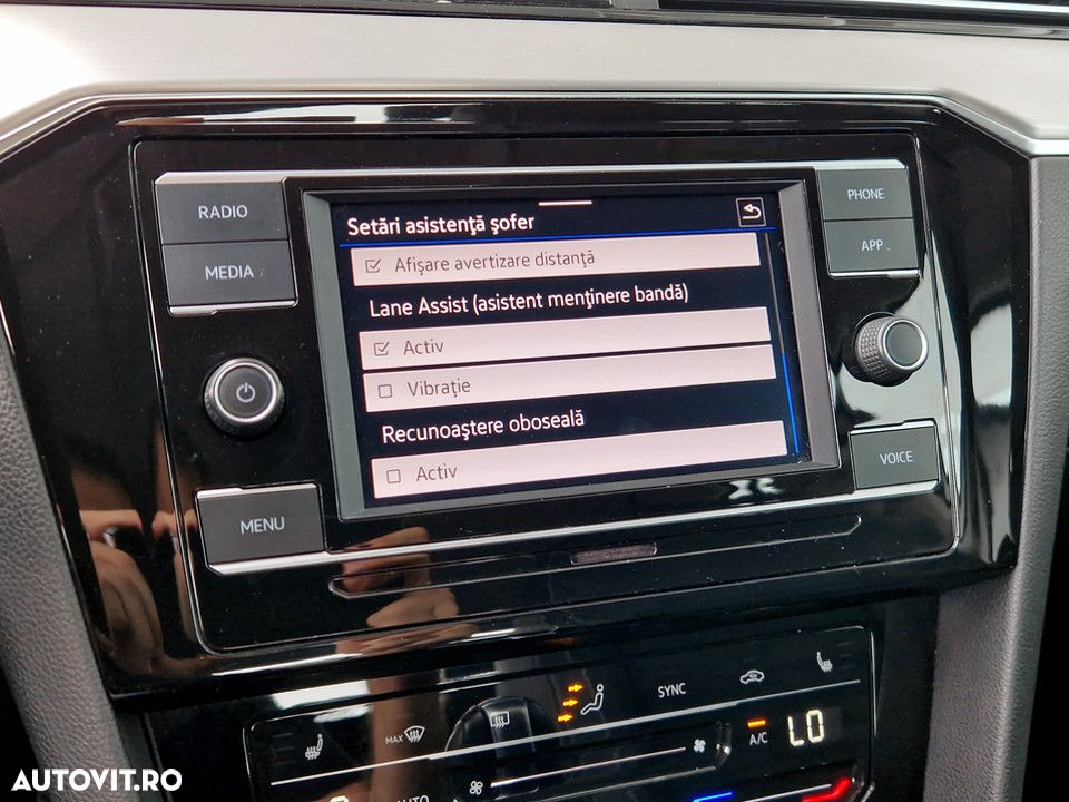 Volkswagen Passat 1.5 TSI ACT DSG Highline - 25