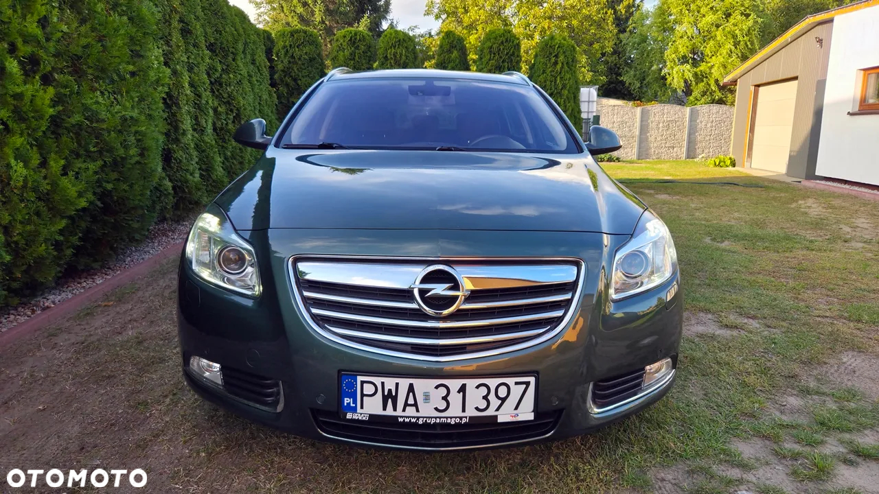 Opel Insignia 1.6 Turbo Sports Tourer Cosmo - 2