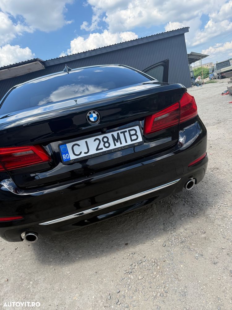 BMW Seria 5 530i xDrive Aut. Luxury Line - 10