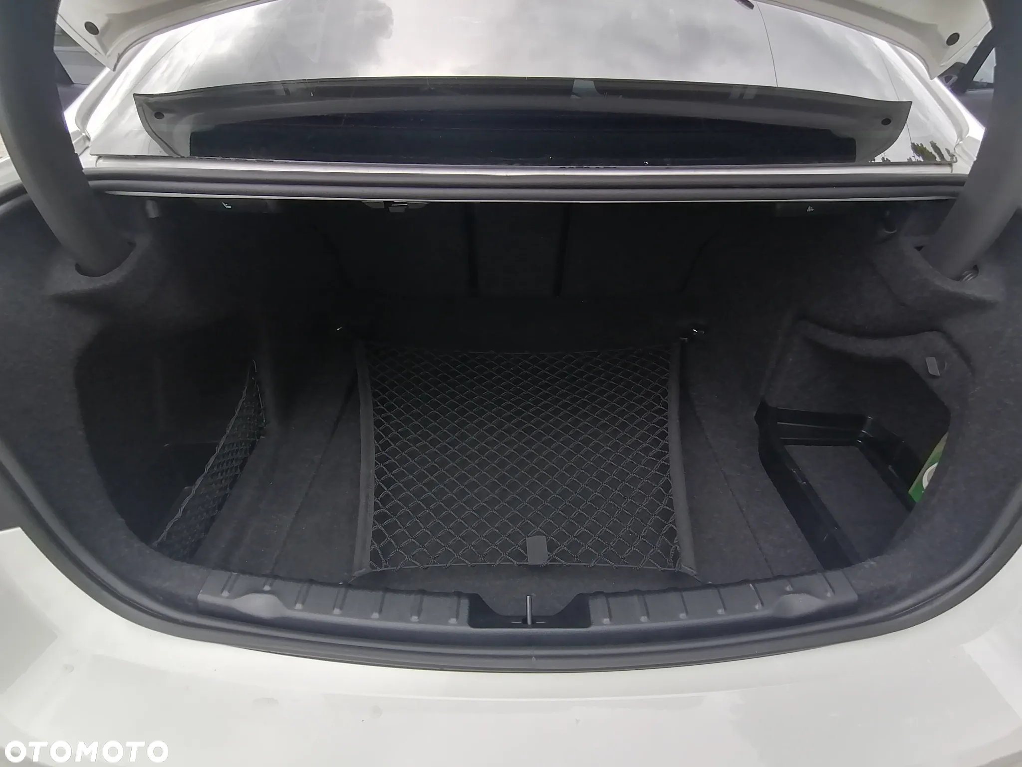 BMW Seria 3 320i Advantage sport - 29