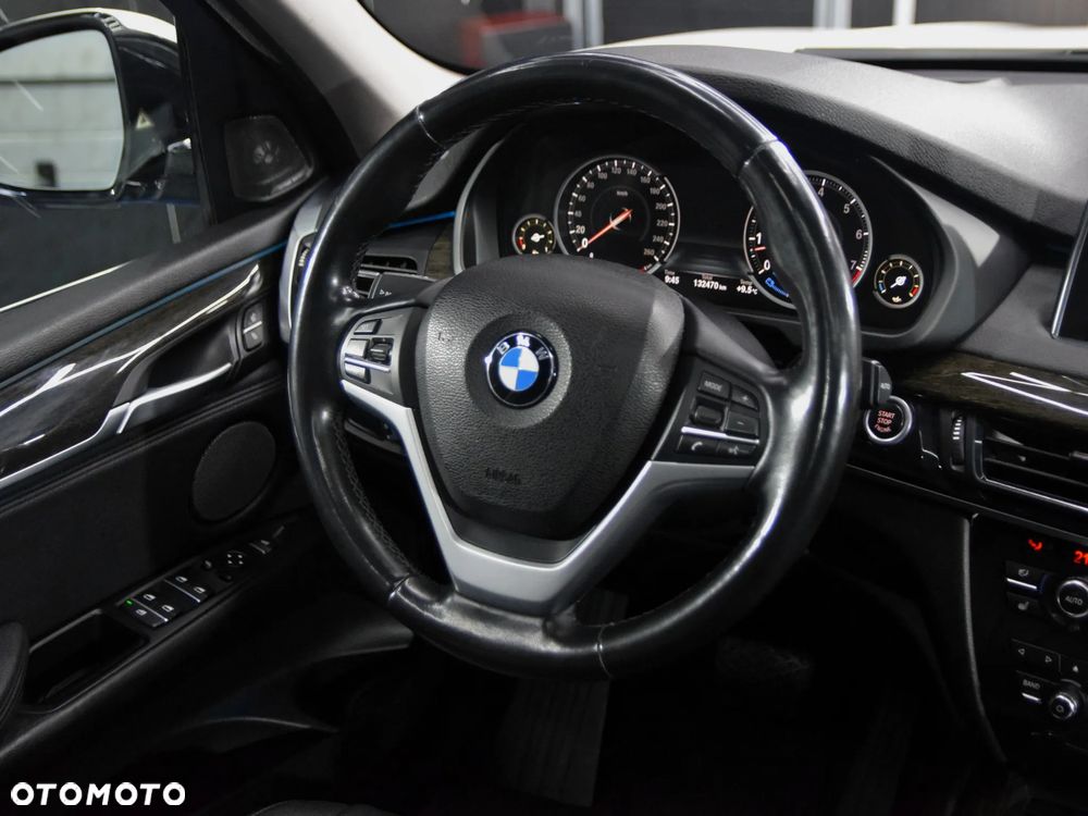 BMW X5 xDrive35i - 25