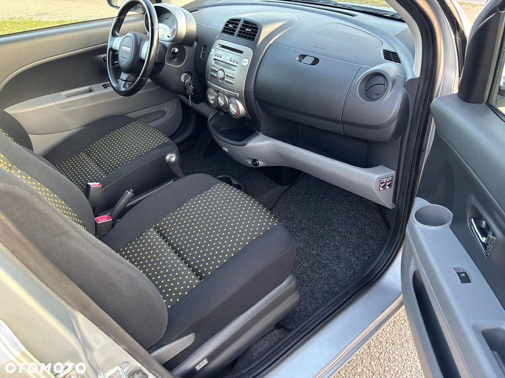 Daihatsu Sirion 1.3 - 11