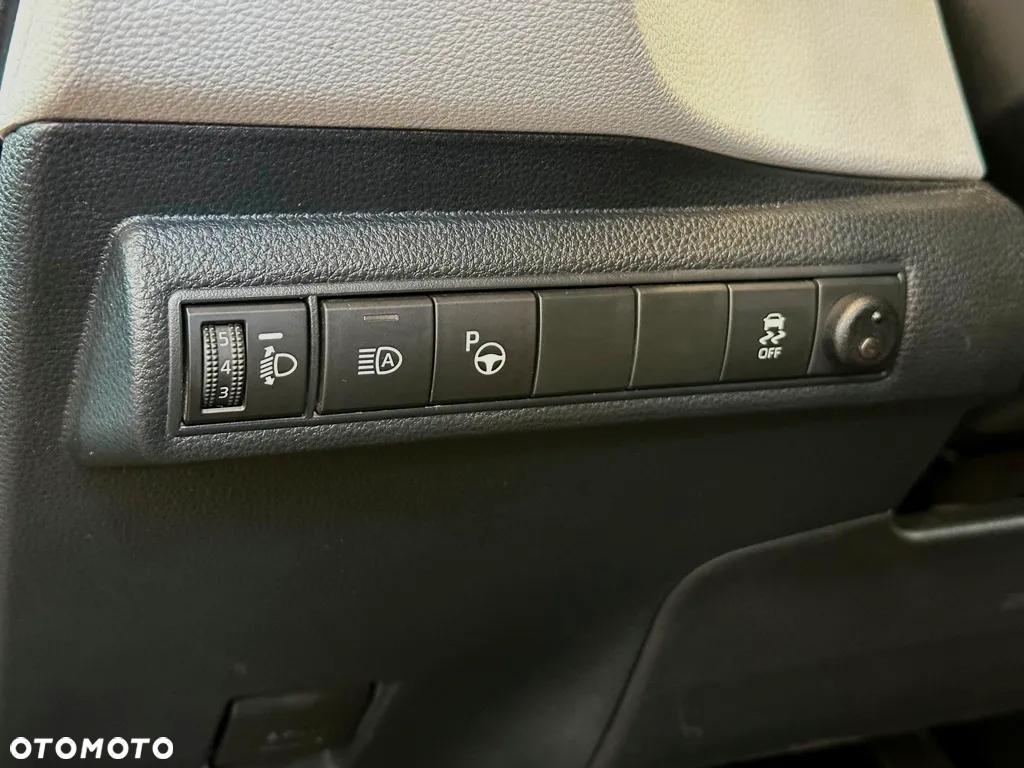 Toyota Corolla 2.0 Hybrid Comfort - 16
