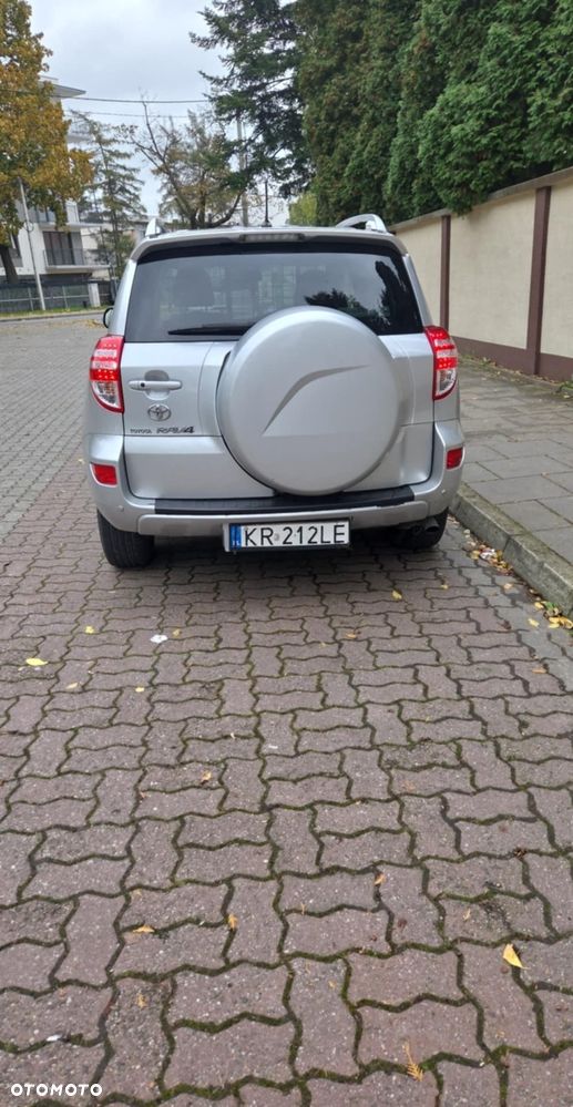 Toyota RAV4 - 4