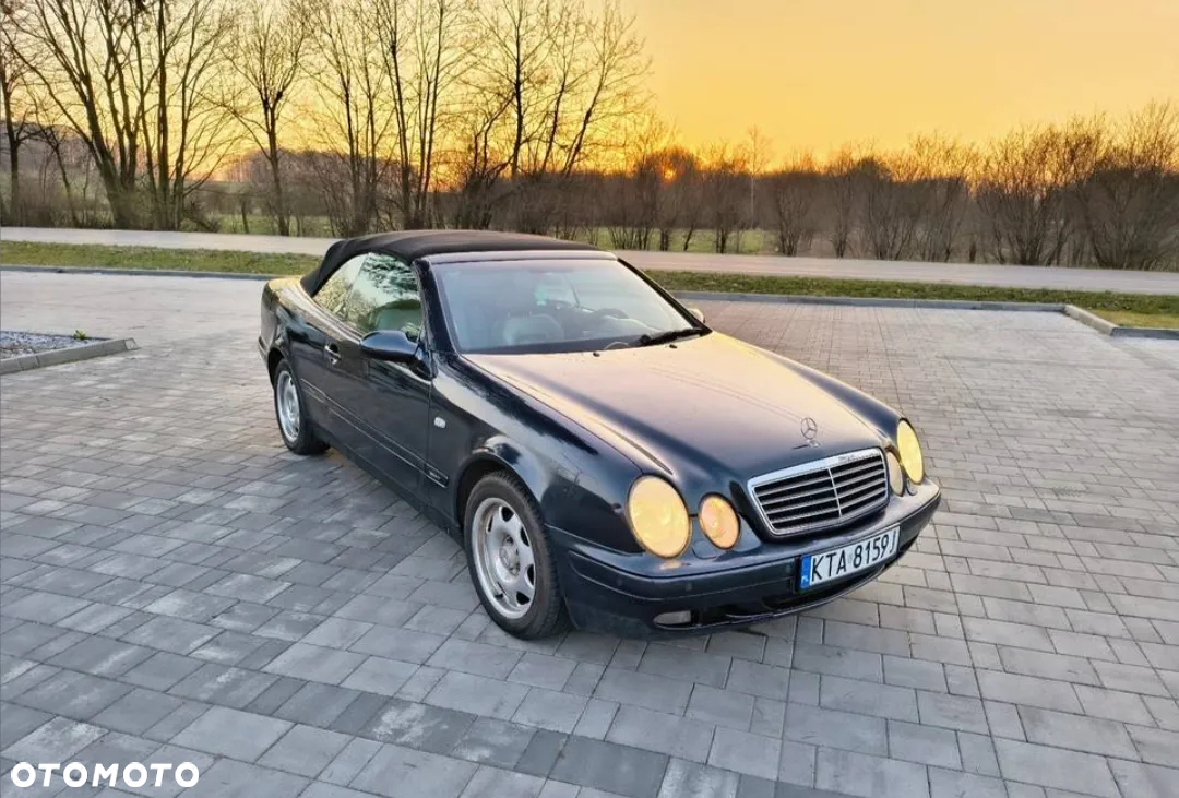 Mercedes-Benz CLK - 3
