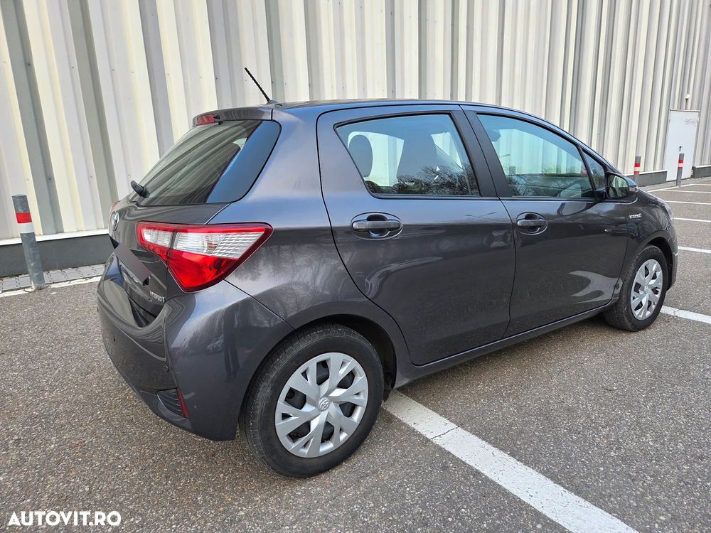 Toyota Yaris 1.5 VVT-i HSD Active - 4
