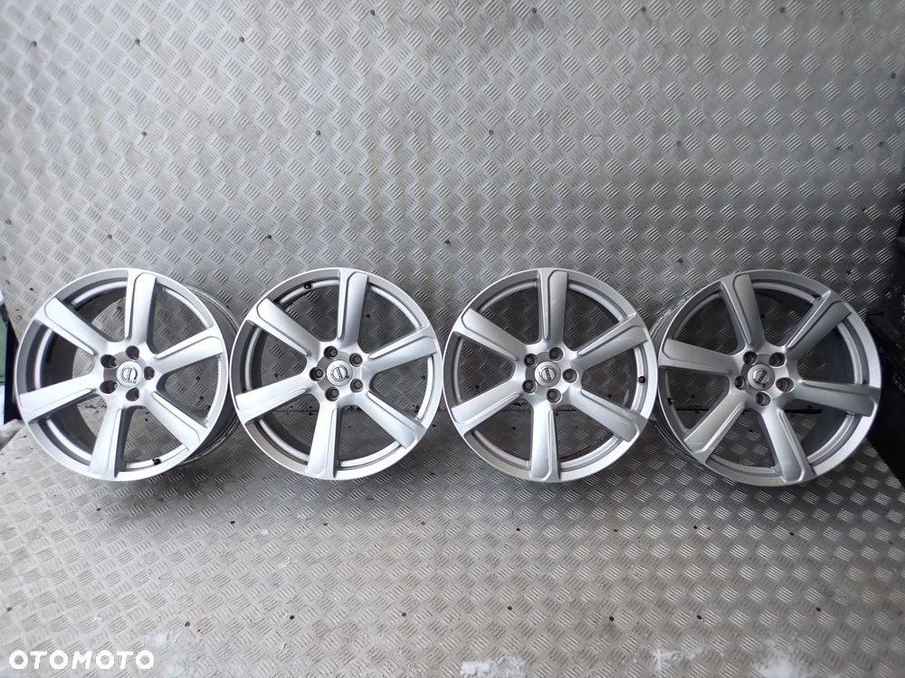 FELGI ALUMINIOWE VOLVO  8JX19  ET 42,5  5X108  31423021