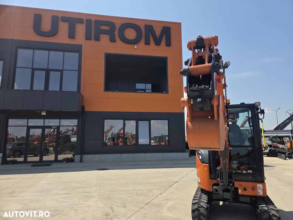 Hitachi ZX26U-6, 2,7tone, 2025, 995h, CUPLA RAPIDA HIDRAULICA+3 CUPE NOI, inst picon pe brate, senile cauciuc 90% ok, latime 1,5m, adancime sapare 3m, ridica 1,7tone, posibilitate leasing 4 ani, CA NOU-PROMOTIE 31.900 EUR+Tva - 7
