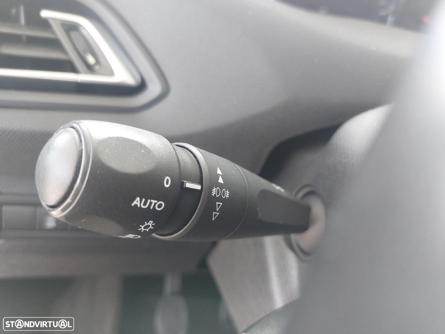 Peugeot 308 SW 1.5 BlueHDi Business Line - 19
