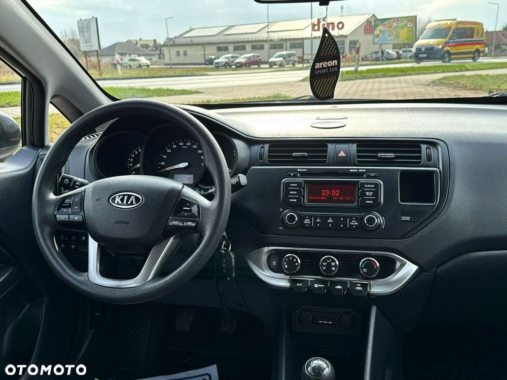 Kia Rio 1.2 Attract - 18