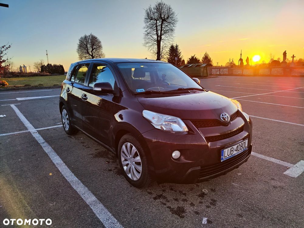 Toyota Urban Cruiser - 8