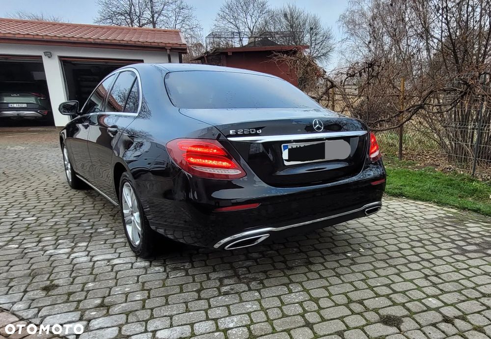Mercedes-Benz Klasa E 220 d 9G-TRONIC - 8