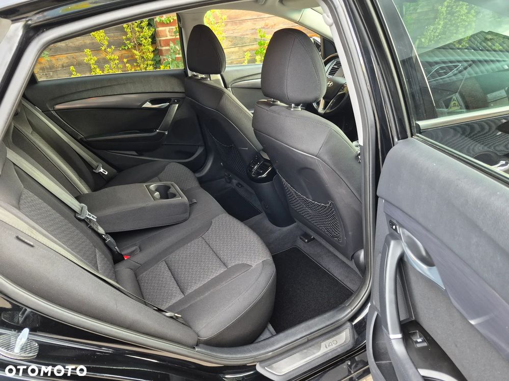Hyundai i40 1.7 CRDi Comfort + - 24