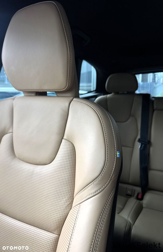 Volvo XC 60 - 18