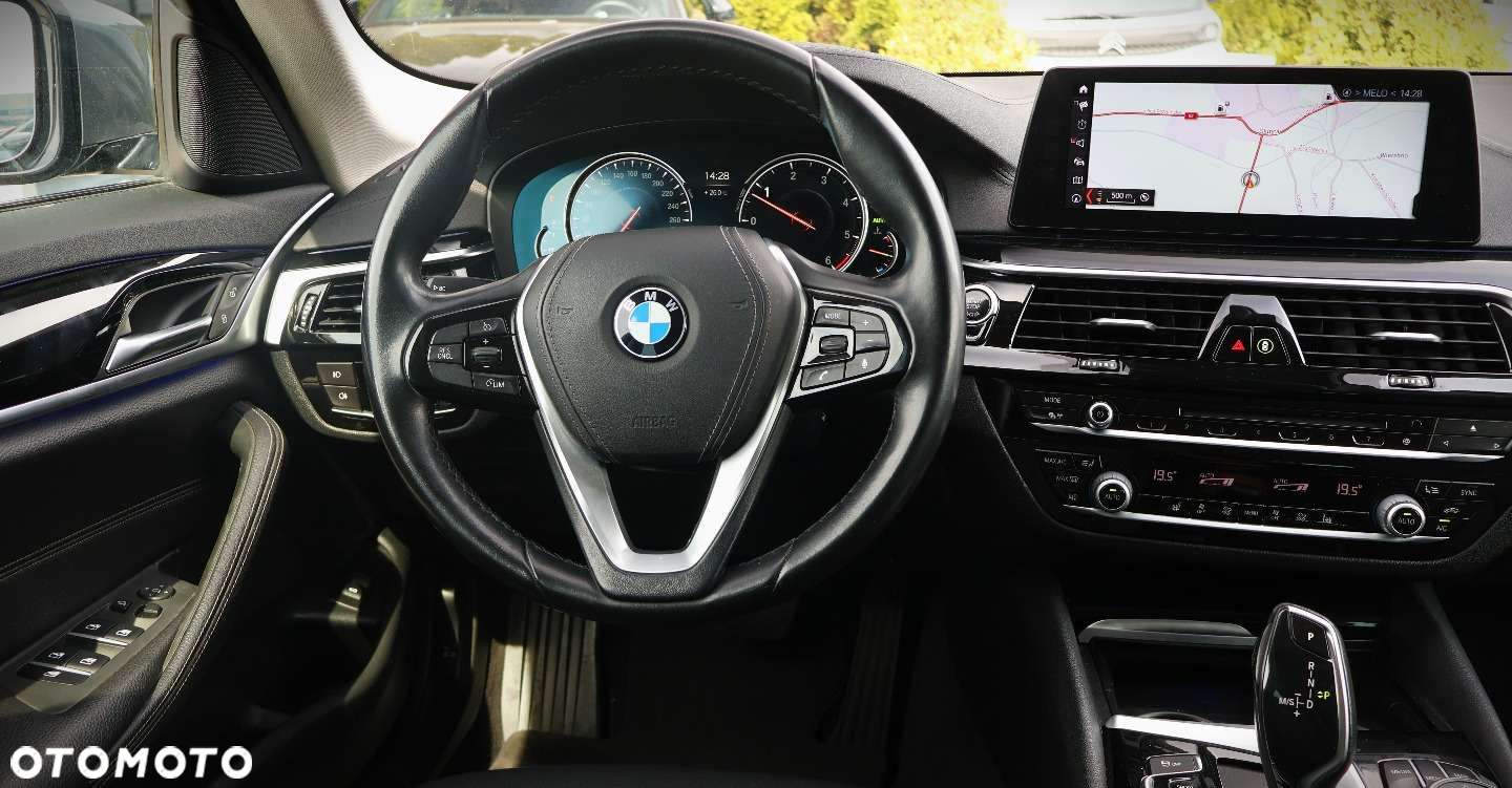 BMW Seria 5 - 12