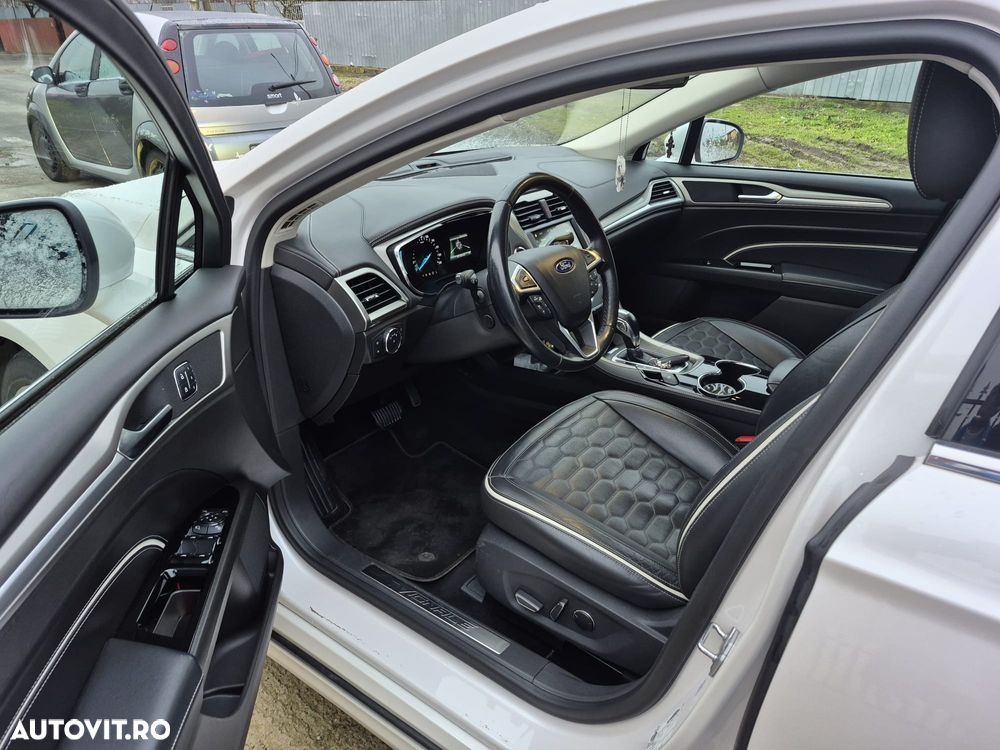 Ford Mondeo 2.0 HEV Vignale - 4