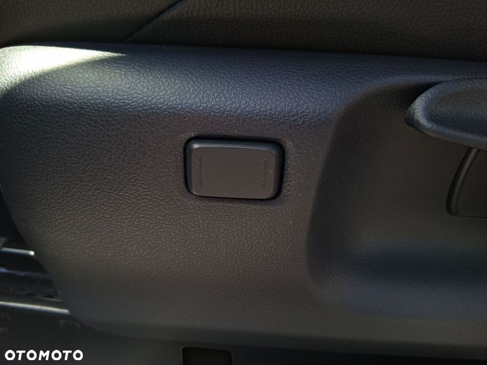 Toyota Yaris Cross Hybrid 1.5 GR Sport - 23