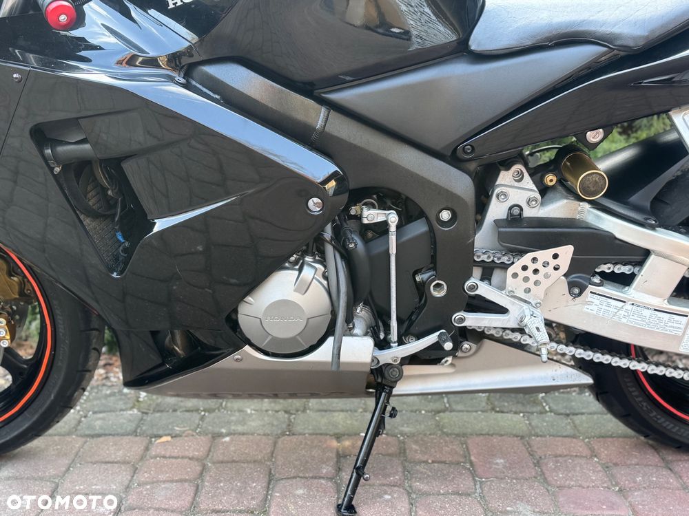 Honda CBR - 9