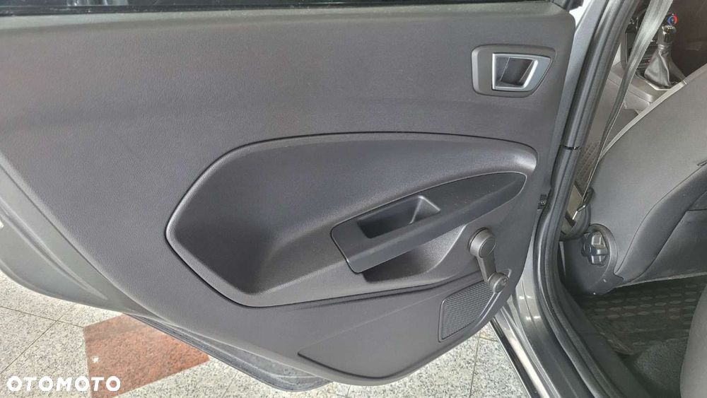 Ford Fiesta - 19