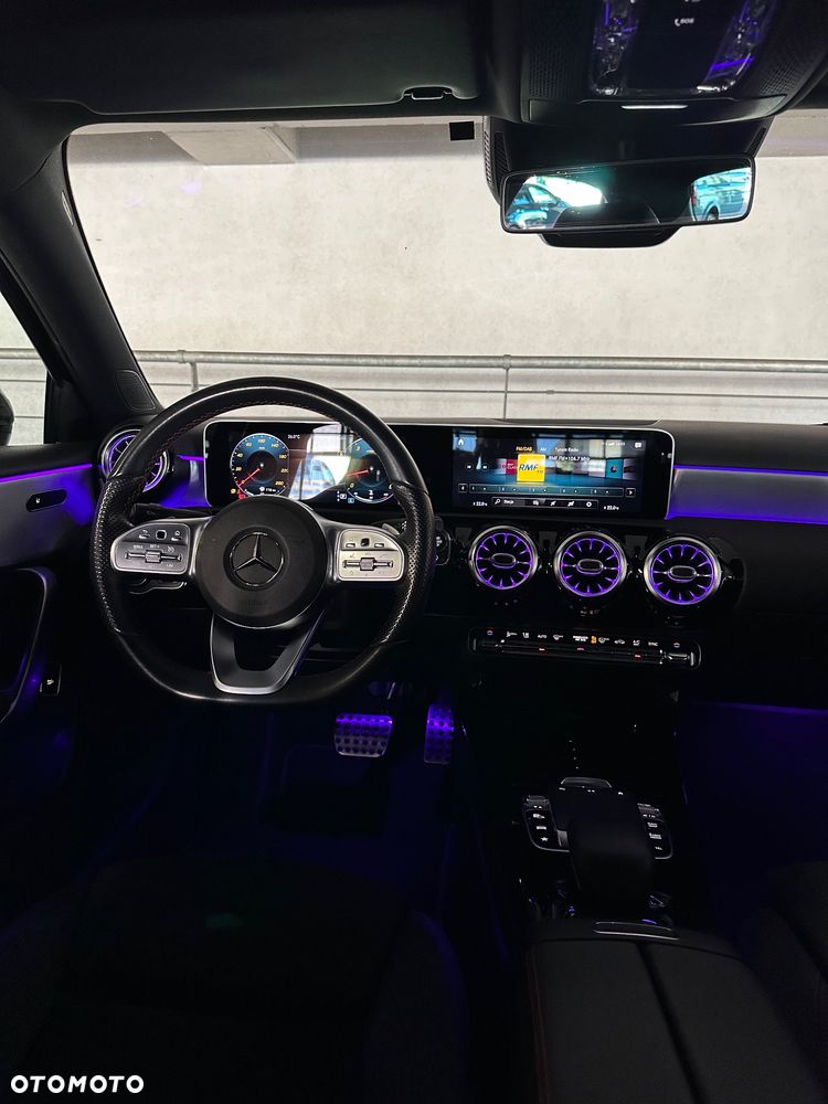 Mercedes-Benz Klasa A 180 7G-DCT Lim AMG Line Advanced Plus - 33