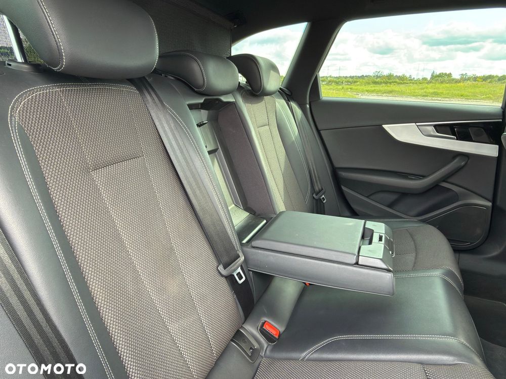 Audi A4 Avant 35 TFSI S tronic - 17