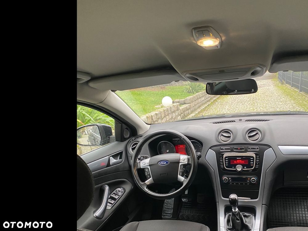 Ford Mondeo 1.6 TDCi Trend - 17