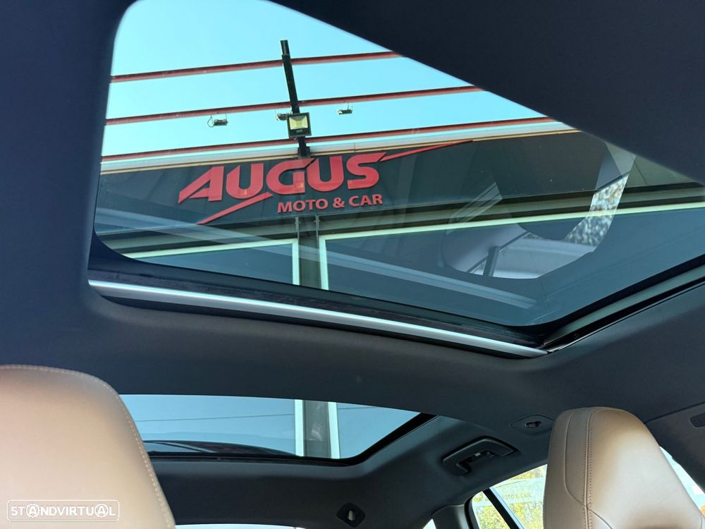 Porsche Panamera Sport Turismo 4 E-Hybrid - 21