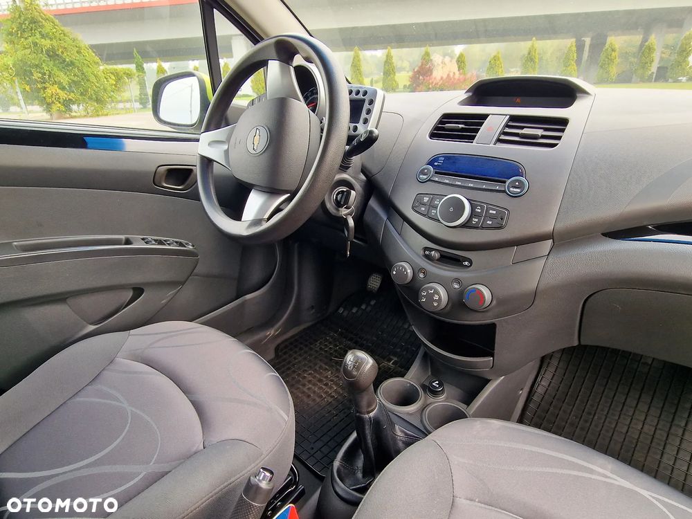 Chevrolet Spark 1.2 LS+ Design - 25