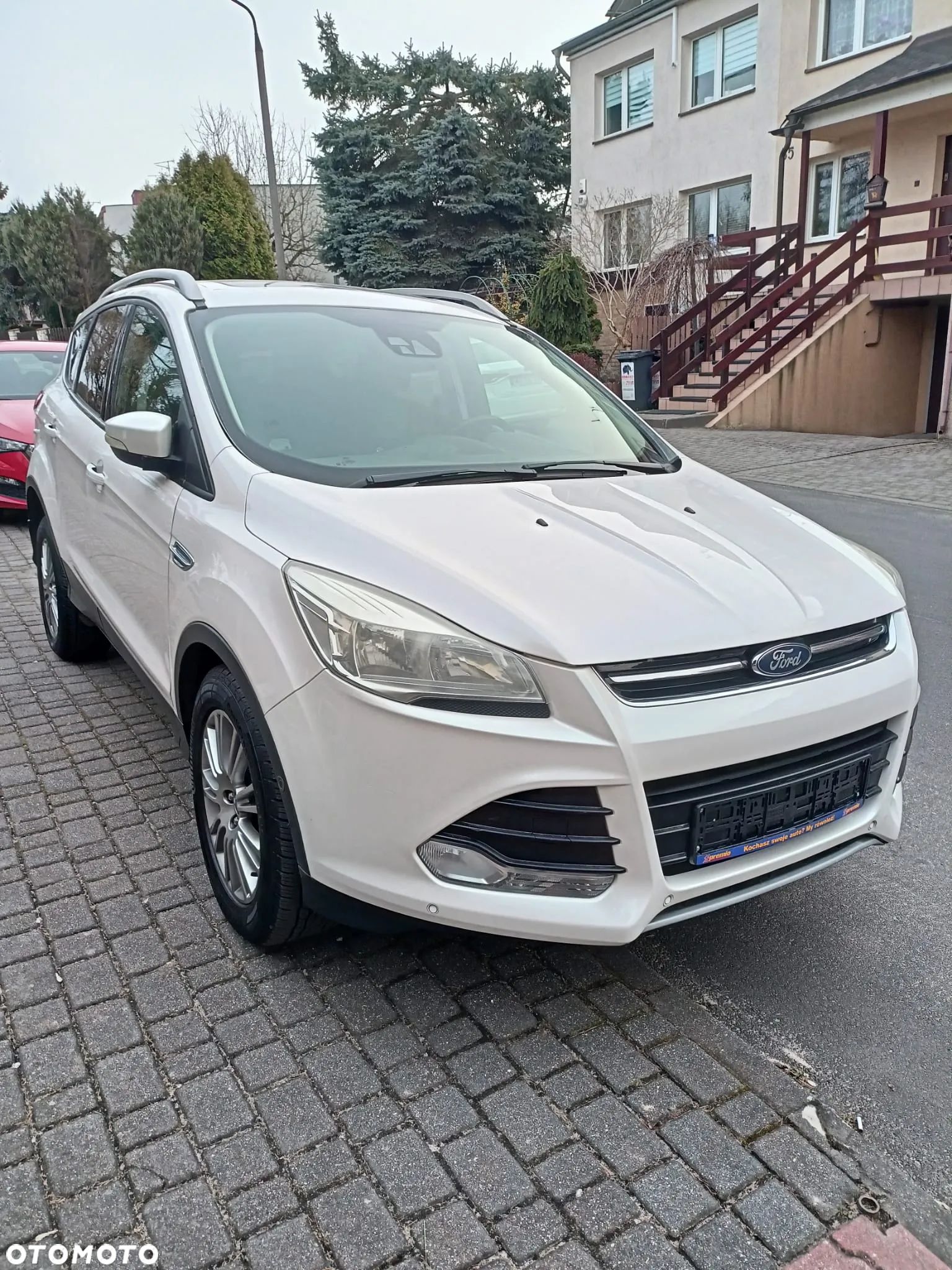 Ford Kuga - 1